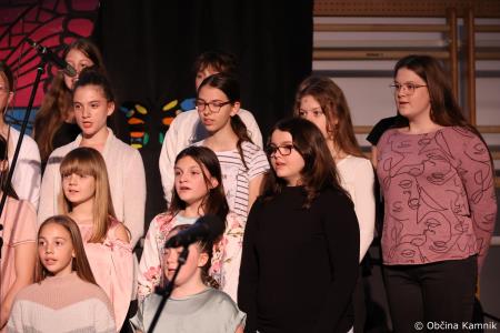 Območna revija otroških in mladinskih pevskih zborov občin Kamnik in Komenda (56)